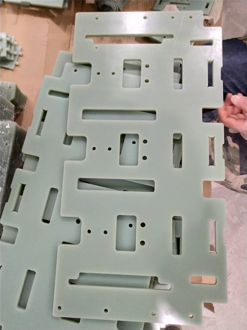 斷路器側(cè)板