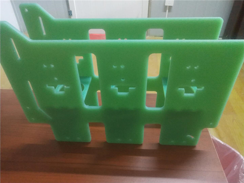 斷路器側(cè)板